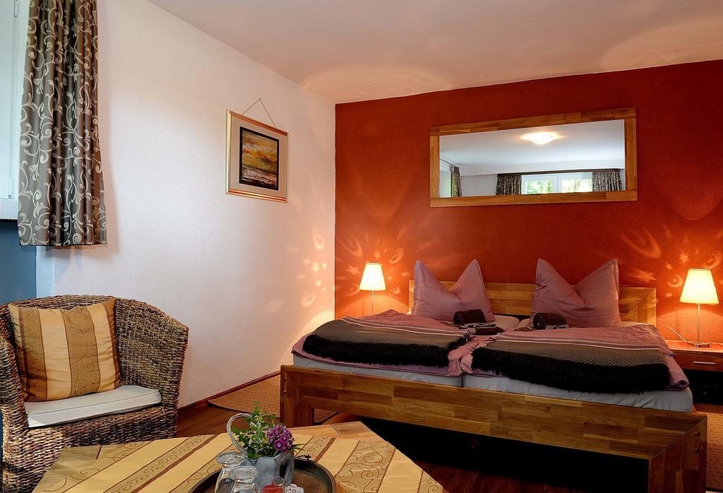 Gaestehaus Villa Reich Lübben Kamer foto